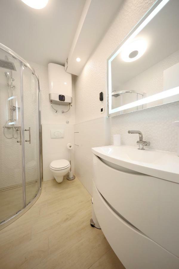 City Marine Luxury Apartments ซาดาร์ ภายนอก รูปภาพ